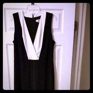 Long Black & white Calvin Klein plunging neckline